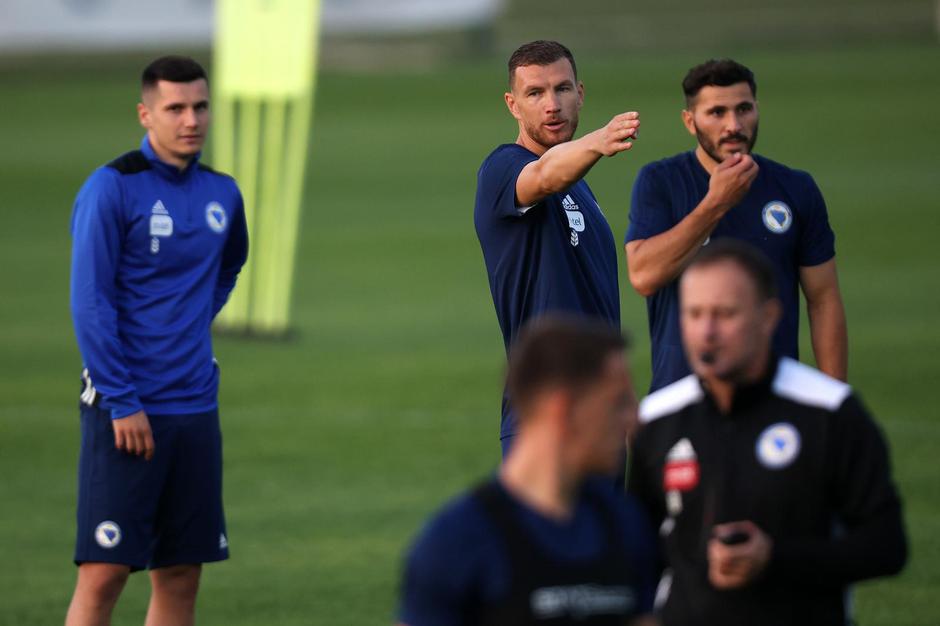 Trening nogometne reprezentacije BiH, uoči utakmice Lige Nacija protiv reprezentacije Rumunjske