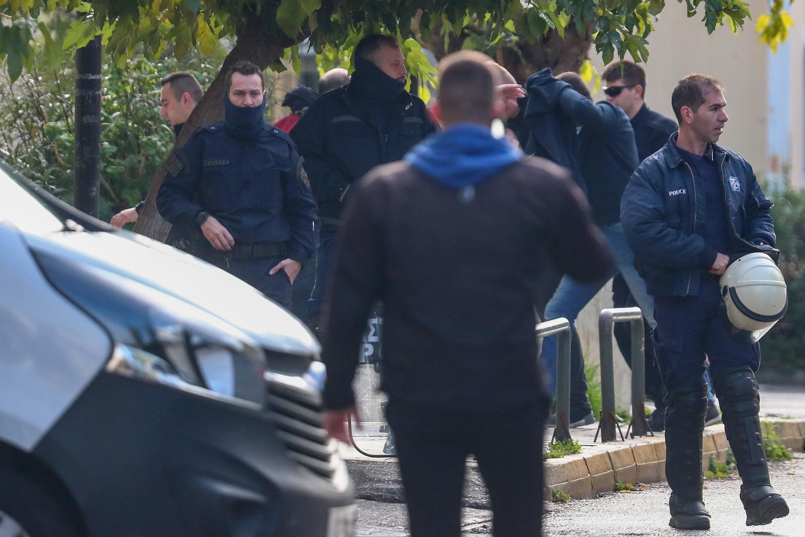 06.12.2023., Atena, Grcka - Policija dovodi na sud navijace Dinama, Bad Blue Boyse. Photo: Matija Habljak/PIXSELL