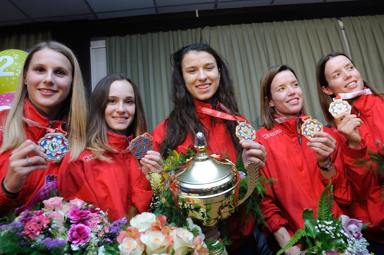 05.05.2014.,  Pleso, Zagreb - Povratak Hrvatske taekwondo reprezentacije sa EP. Iva Rados, Mateja Kunovic, Marina Sumic,  Ana Zaninovic, Lucija Zaninovic.  Photo: Daniel Kasap/PIXSELL