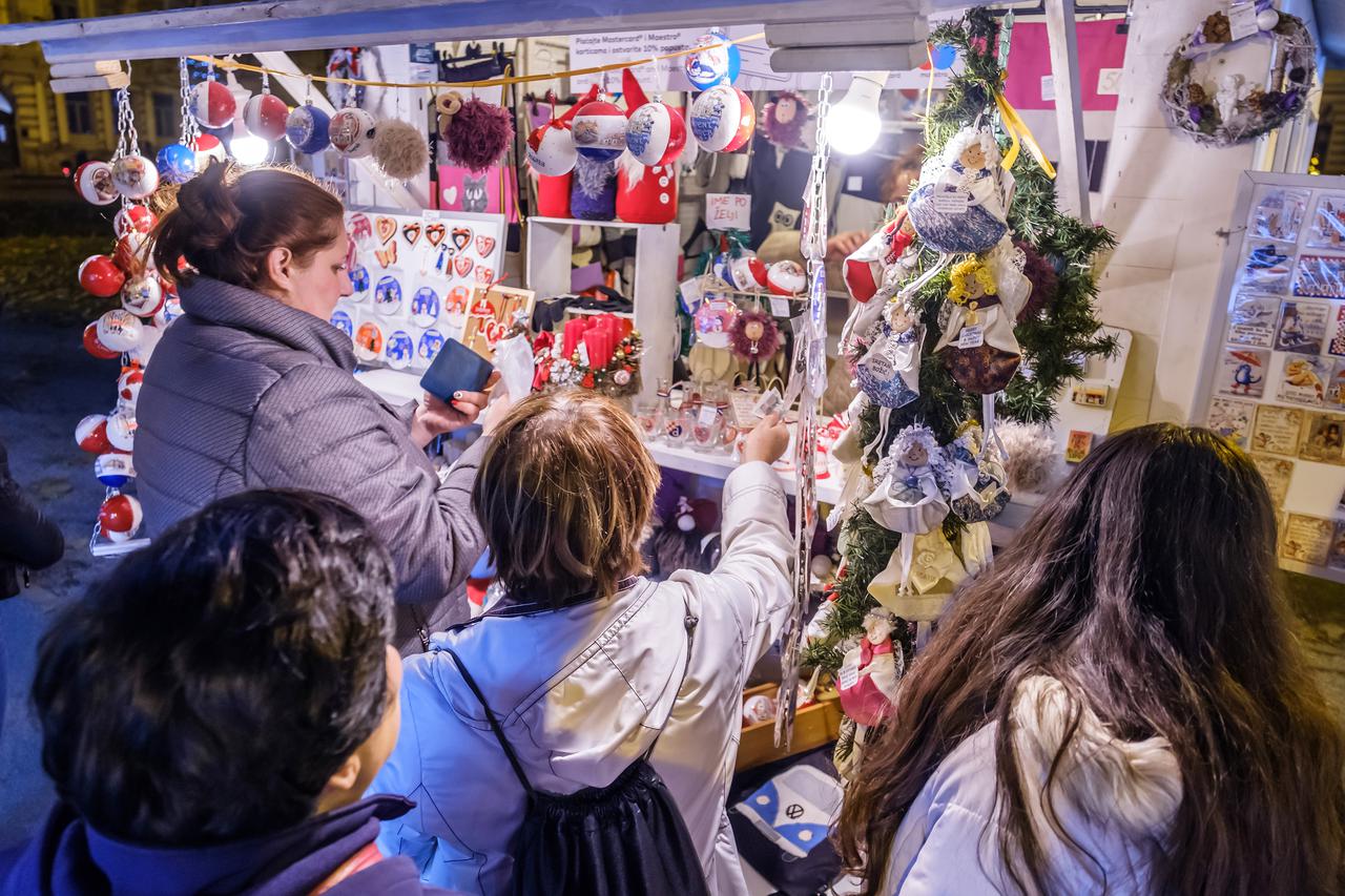 Advent na ulicama Zagreba