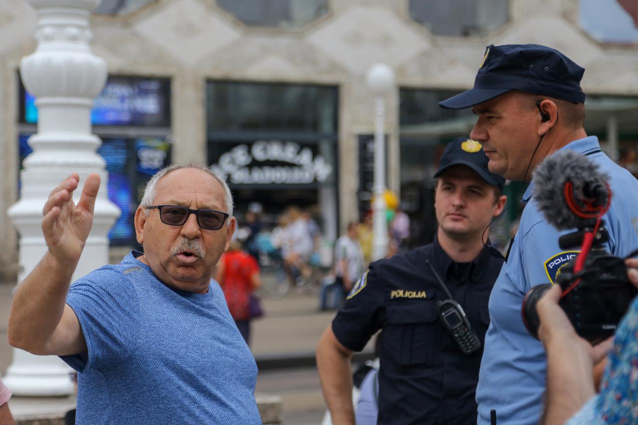 Zagreb: Antiratna polusatna akcija za obljetnicu Oluje