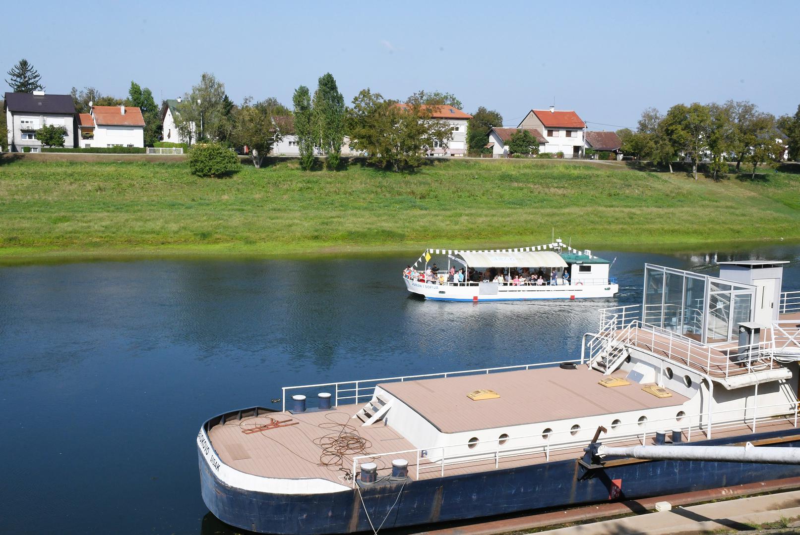 Sisak je grad poznat po svojoj željeznoj industriji i velikoj povijesnoj ulozi u borbi protiv Osmanlija.