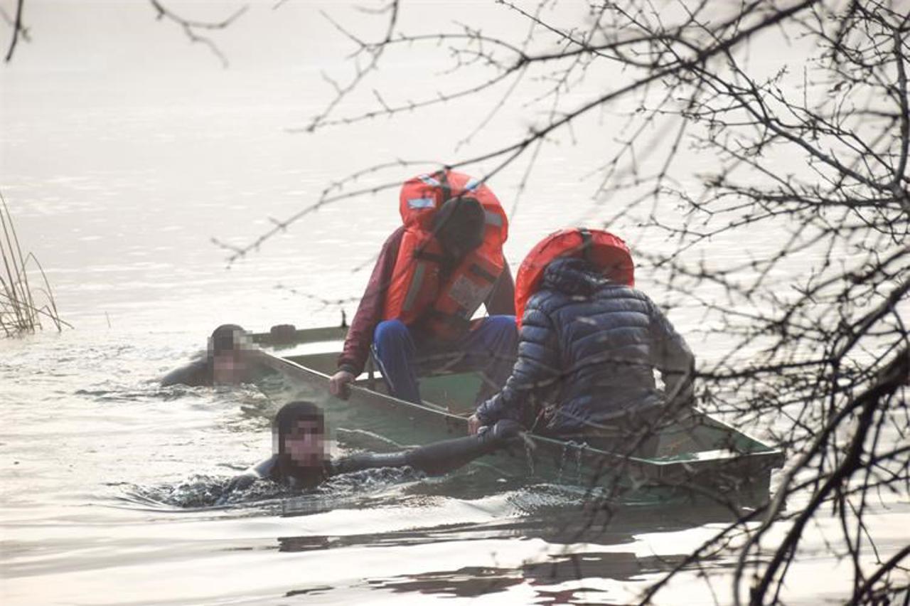 Spašavanje migranata u Mrežnici