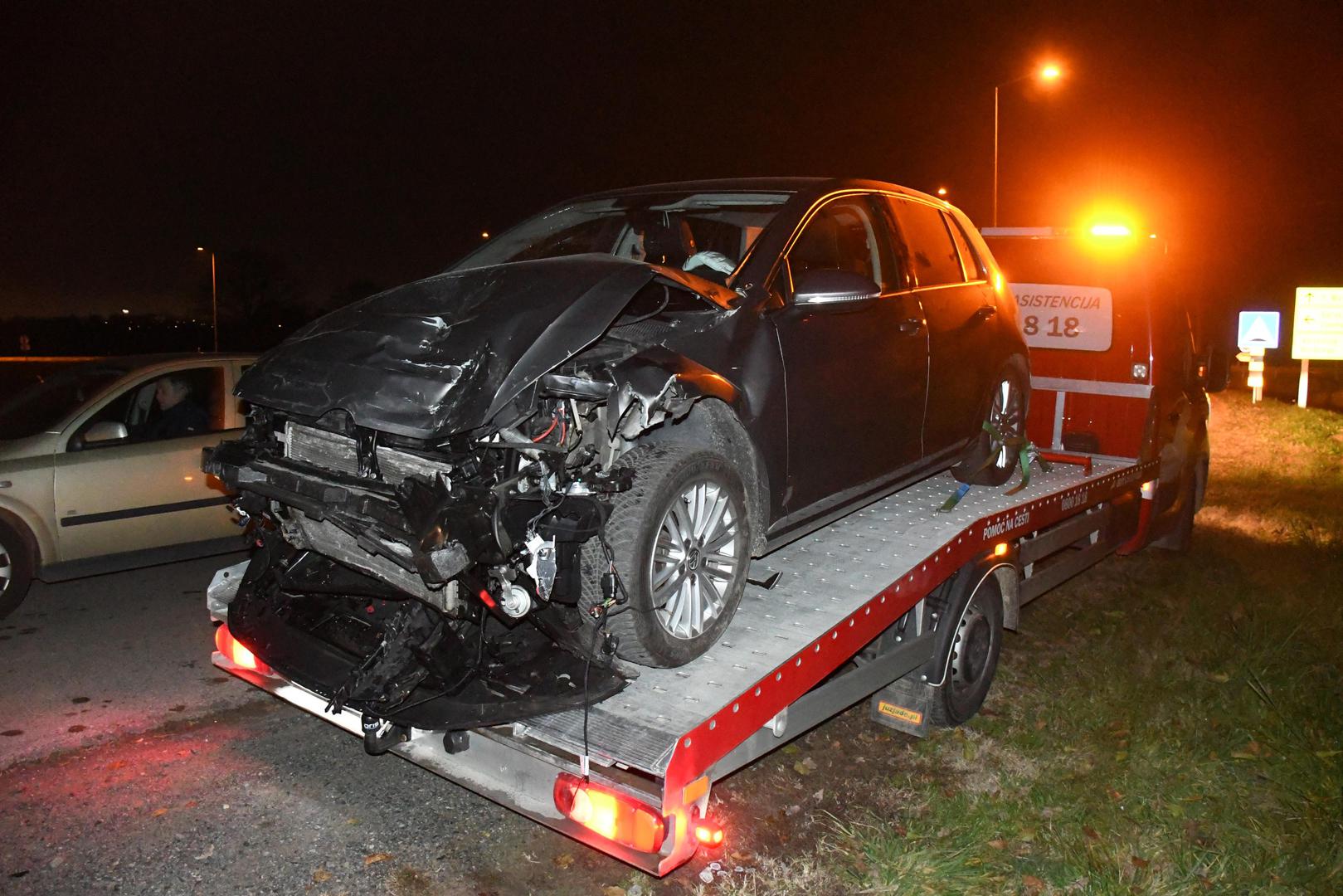 16.11.2021., Bjelovar - U sudaru dva automobila na raskrizju ceste Put zrtava u Lugu i istocne zaobilaznice jedna je osoba smrtno stradala.
