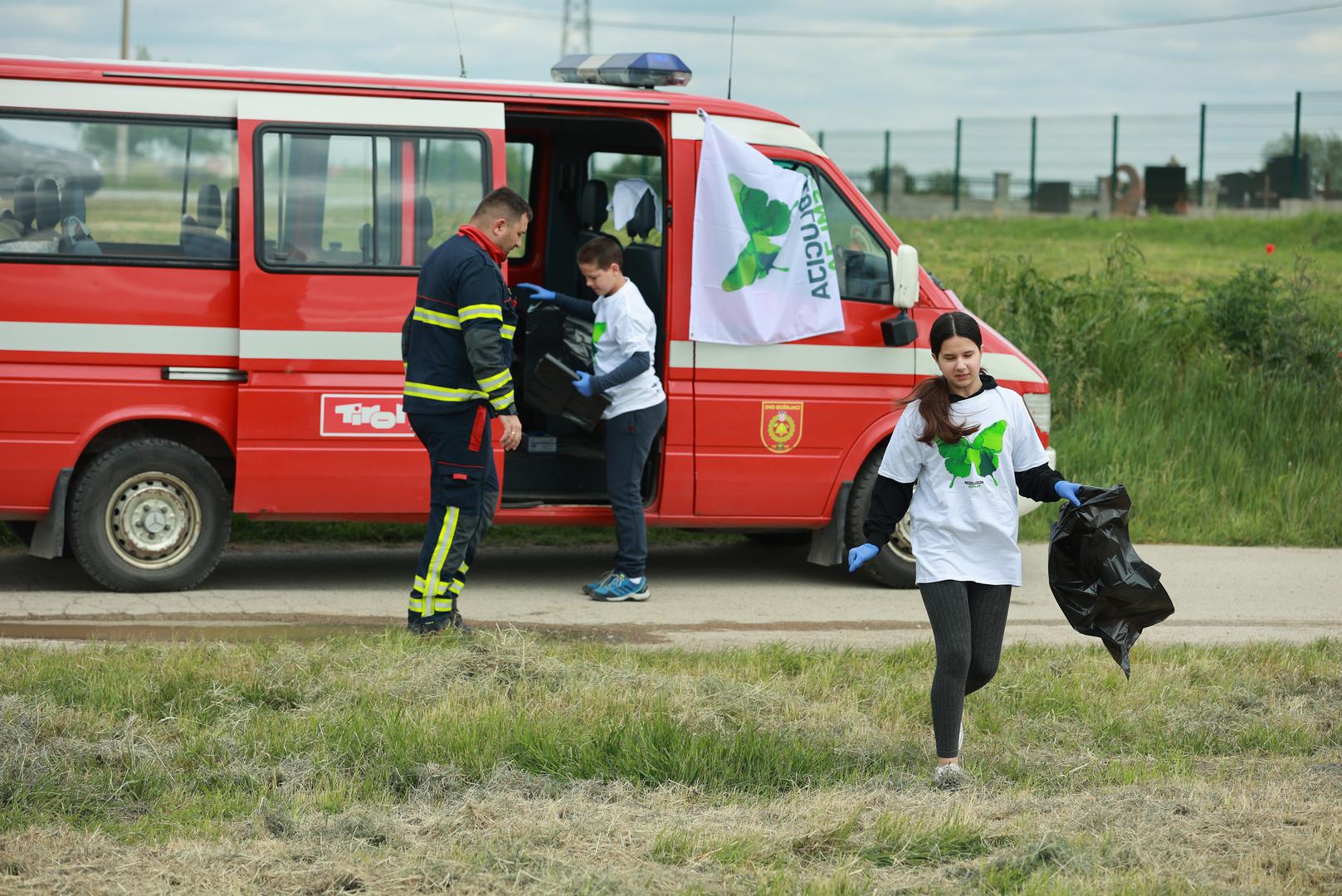 PRI KORISTENJU FOTOTGRAFIJE ZASTITITI IDENTITET DJETETA! (PREKRITI OCI). 21.04.2024., Bosnjaci - Rezolucija Zemlja akcija ciscenja Savjet mladih Opcine Bosnjaci. Photo: Davor Javorovic/PIXSELL