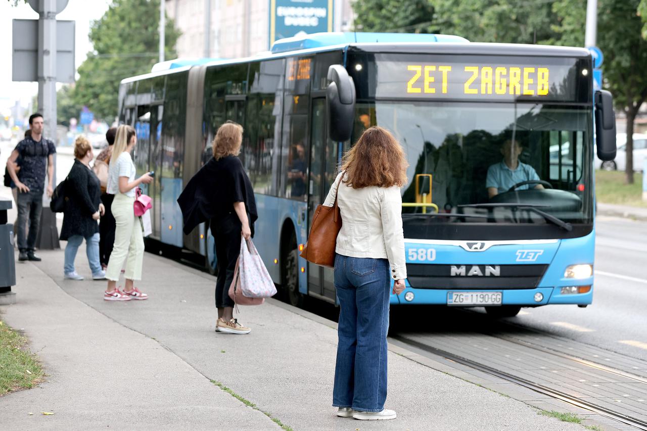 Zagreb: Četvrtina stanovnika Zagreba već drugi dan bez tramvaja