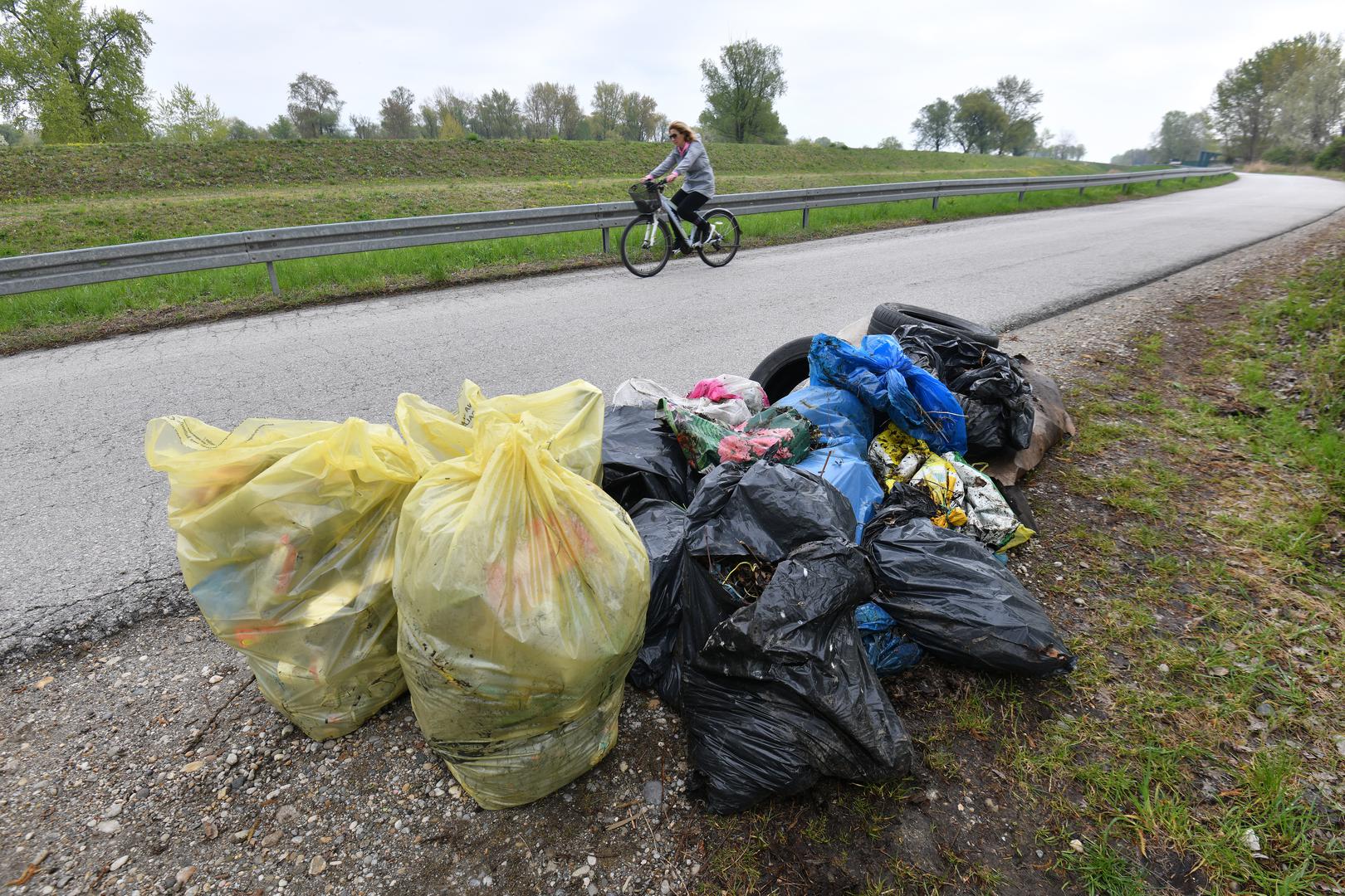 23.04.2022., Trnovec Bartolovecki - Vecernjakova akcija ciscenja u sklopu projekta "Rezolucija Zemlja".  Photo: Vjeran Zganec Rogulja/PIXSELL