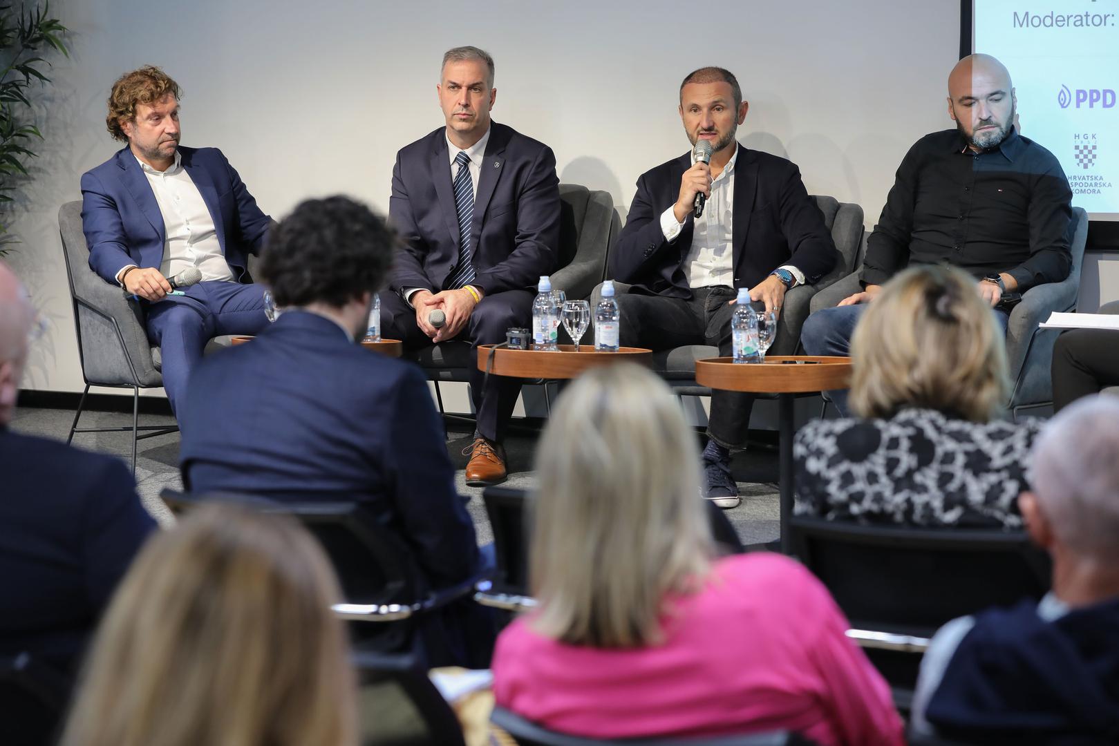 23.10.2023.,Zagreb - Konferencija "Digitalna Hrvatska" odrzana je u ucilistu Algebra. Panel "Digitalizacija - izazovi i rjesenja".  Photo: Jurica Galoic/PIXSELL