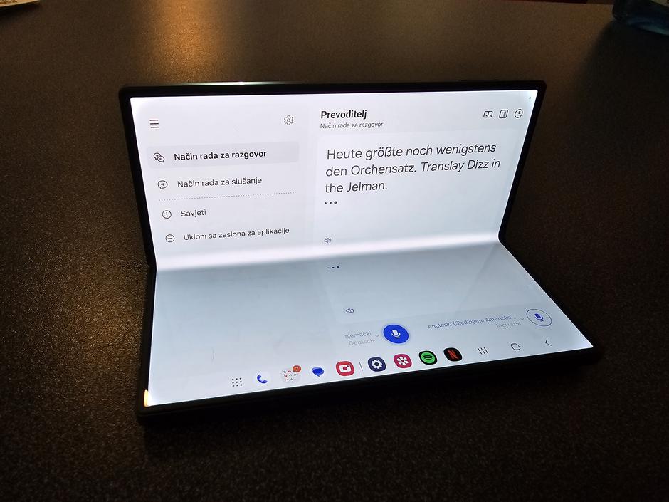 Flex način rada na mobitelu Samsung Galaxy Z Fold6