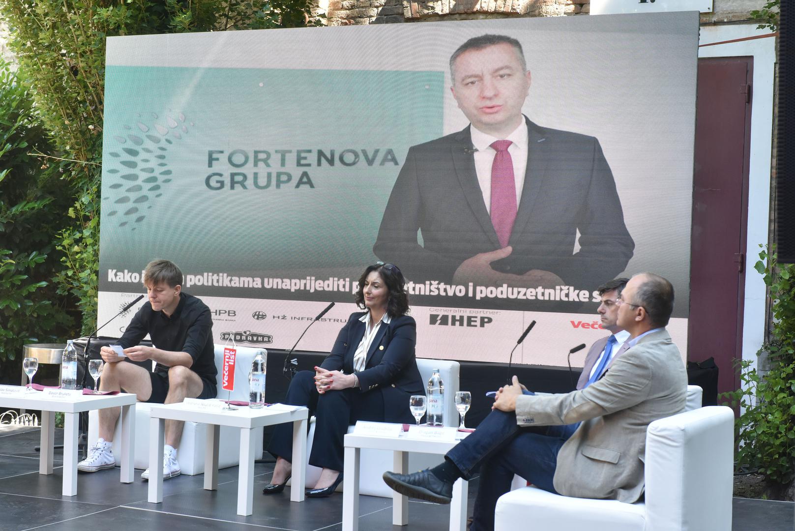 Na panelu su sudjelovali Vedrana Jelušić Kašić (Deloitte), Dragan Bagić (Filozofski fakultet), Andrej Grubišić (Grubišić&partneri) te Davor Bruketa (Bruketa&Žinić)