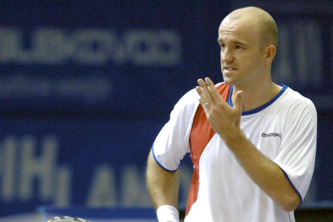 'sport zagreb 04.02.2007 ...dom sportova...pbz indors...finalni mec...ljubicic - baghdatis... Foto: Antonio Bronic'