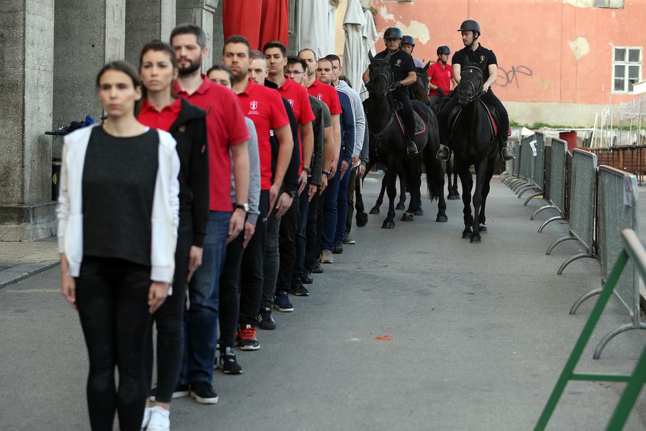 Zagreb: Kravat pukovnija počela s  javnim treninzima u centru grada