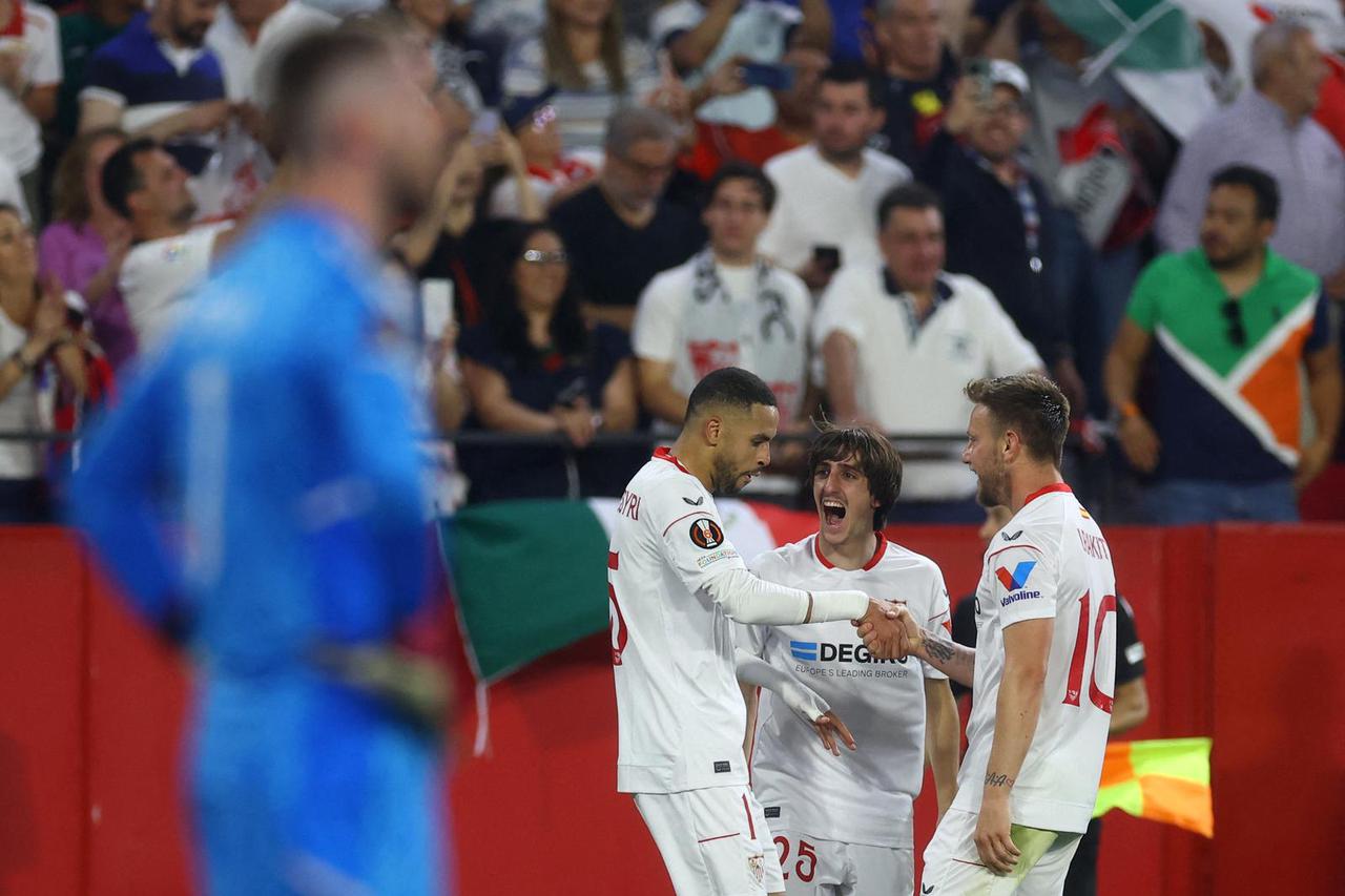 Europa League - Quarter Final - Second Leg - Sevilla v Manchester United