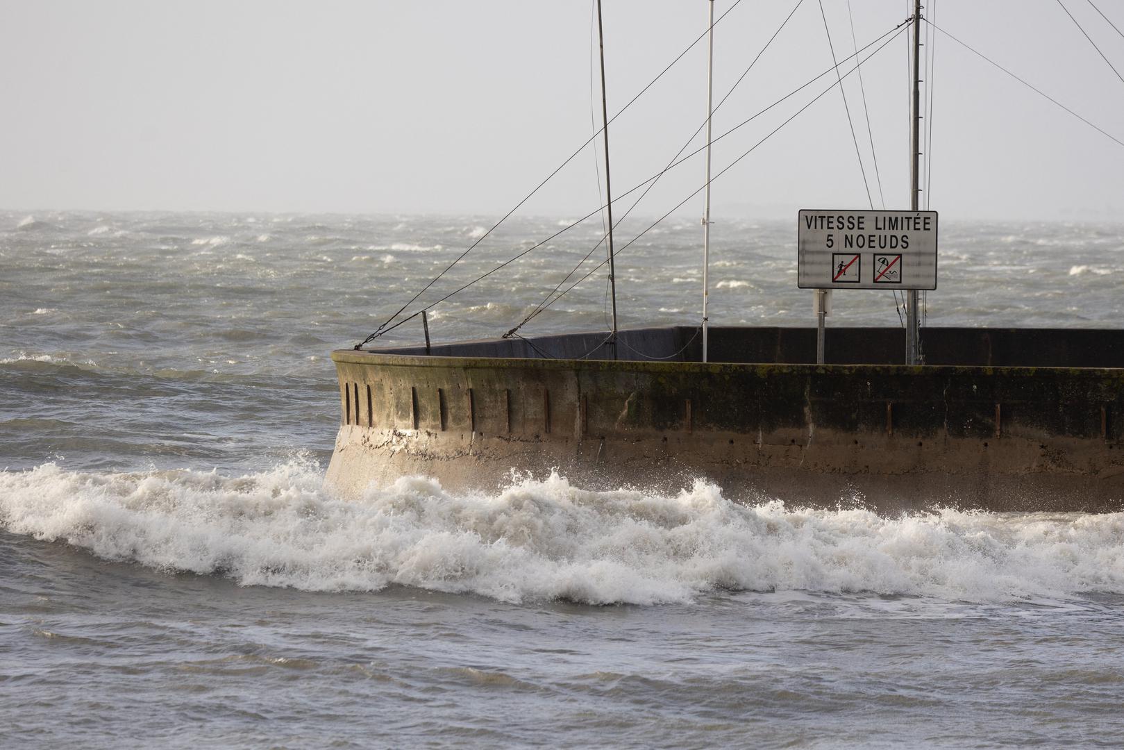 View of waves hitting the Waterfront due to the storm, in Carnac, western France, on November 2, 2023, as the storm Ciaran hits the region. Storm Ciaran battered northern France with record winds of nearly 200 km per hour killing a lorry driver as southern England remained on high alert on November 2, 2023 and rail operators in several countries warned of traffic disruptions. Some 1.2 million homes lost electricity overnight as the storm lashed France northwest coast, ripping trees out of the ground. Photo by Raphael Lafargue/ABACAPRESS.COM Photo: Lafargue Raphael/ABACA/ABACA