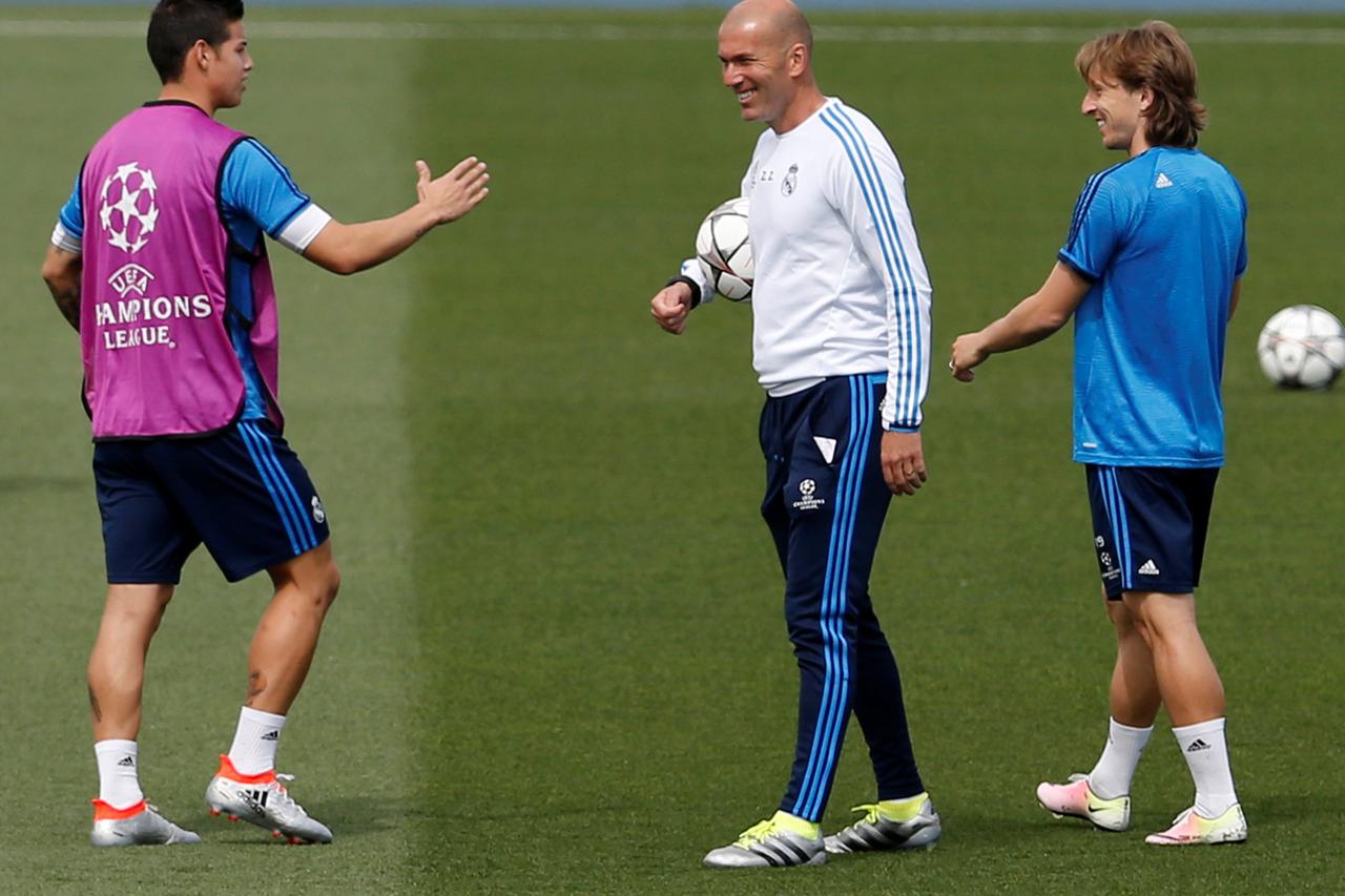 Zinedine Zidane i Luka Modrić
