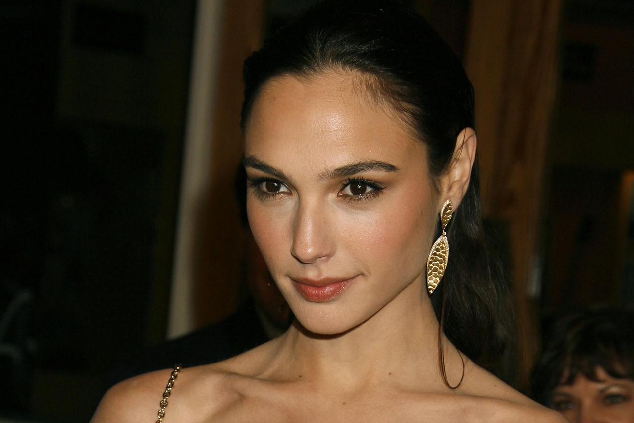 GAL GADOT