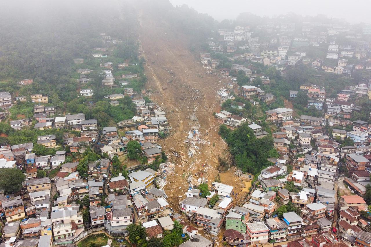 Aftermath of a mudslide at Morro da Oficina