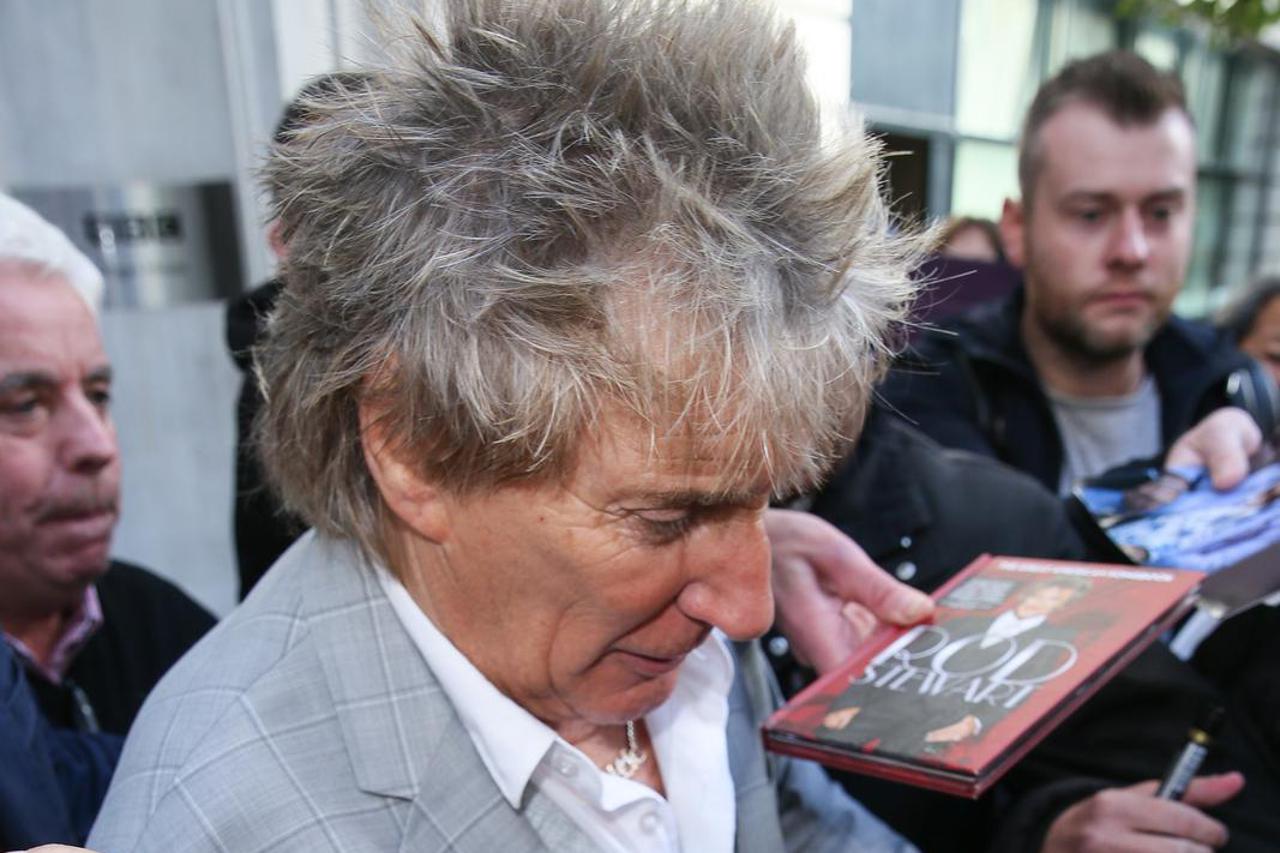 Rod Stewart i Penny Lancaster napuštaju studio BBC-a