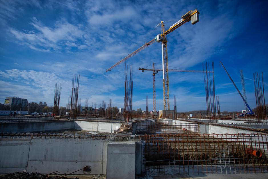 Gradnja stadiona na Pampasu