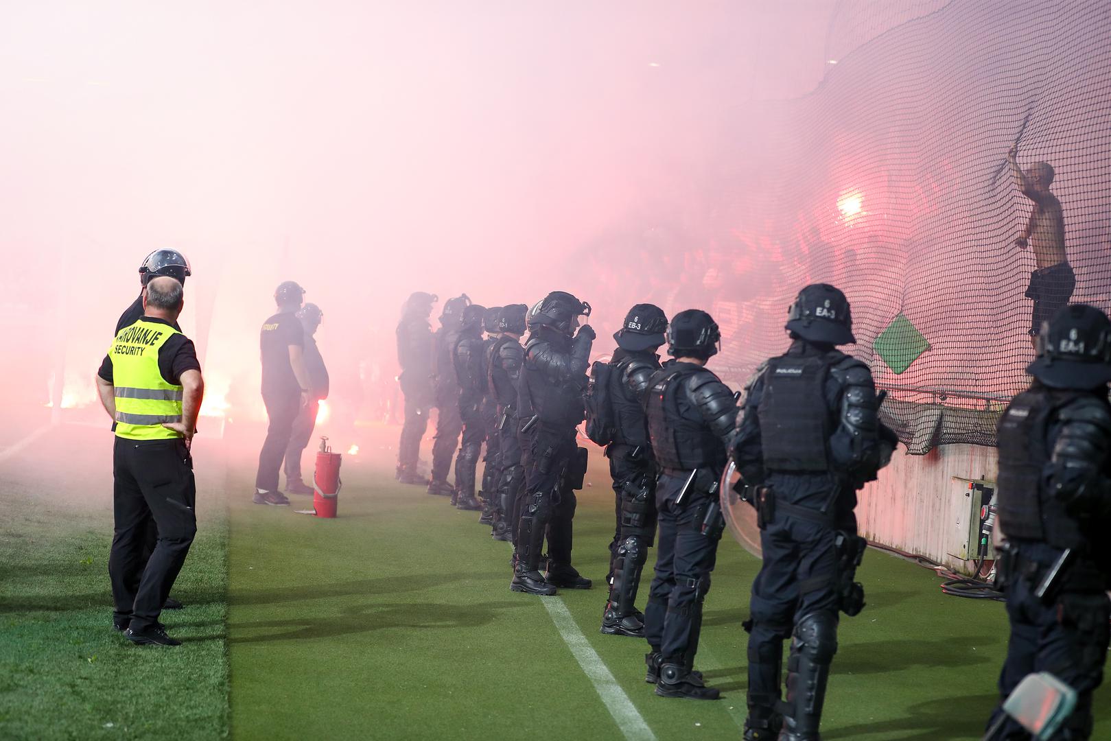 Rijeku tako uz težak poraz kojim će završiti svoje sudjelovanje u eurokupovima ove sezone očekuje i visoka financijska kazna UEFA-e.