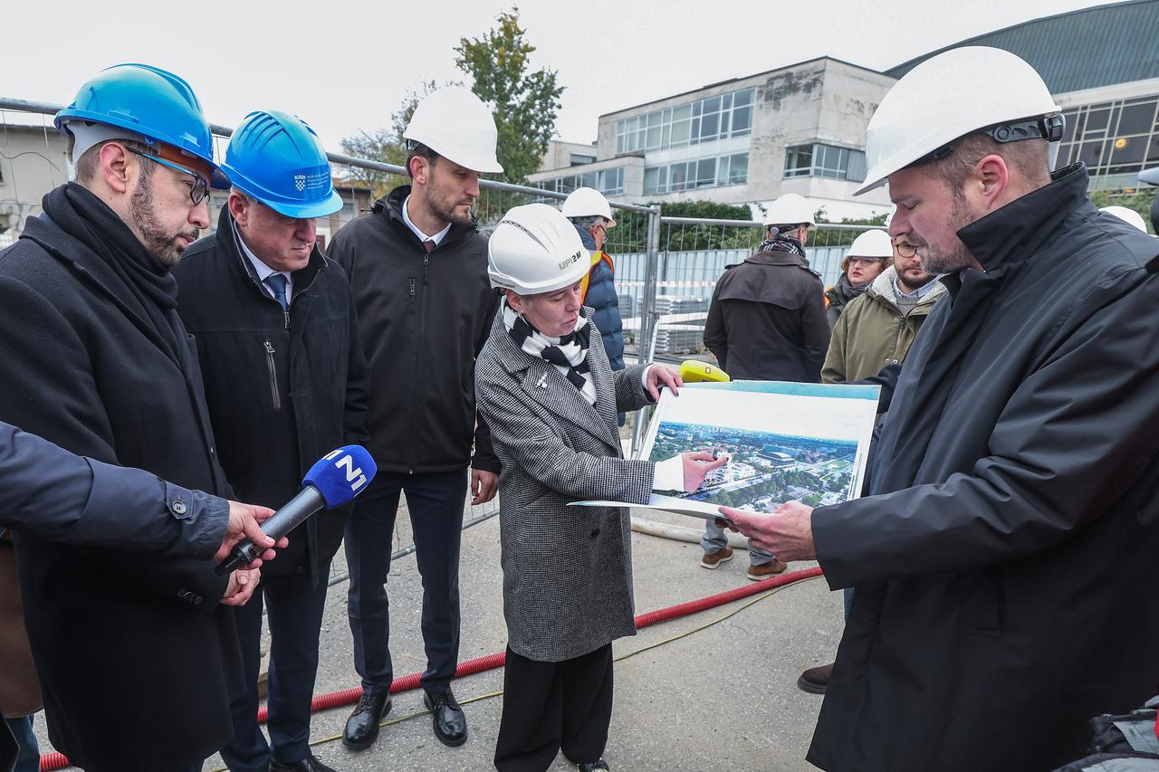 Zagreb: Tomašević s ministrima obišao gradilište multimedijalne Gradske knjižnice i društveno kulturnog centra Paromlin