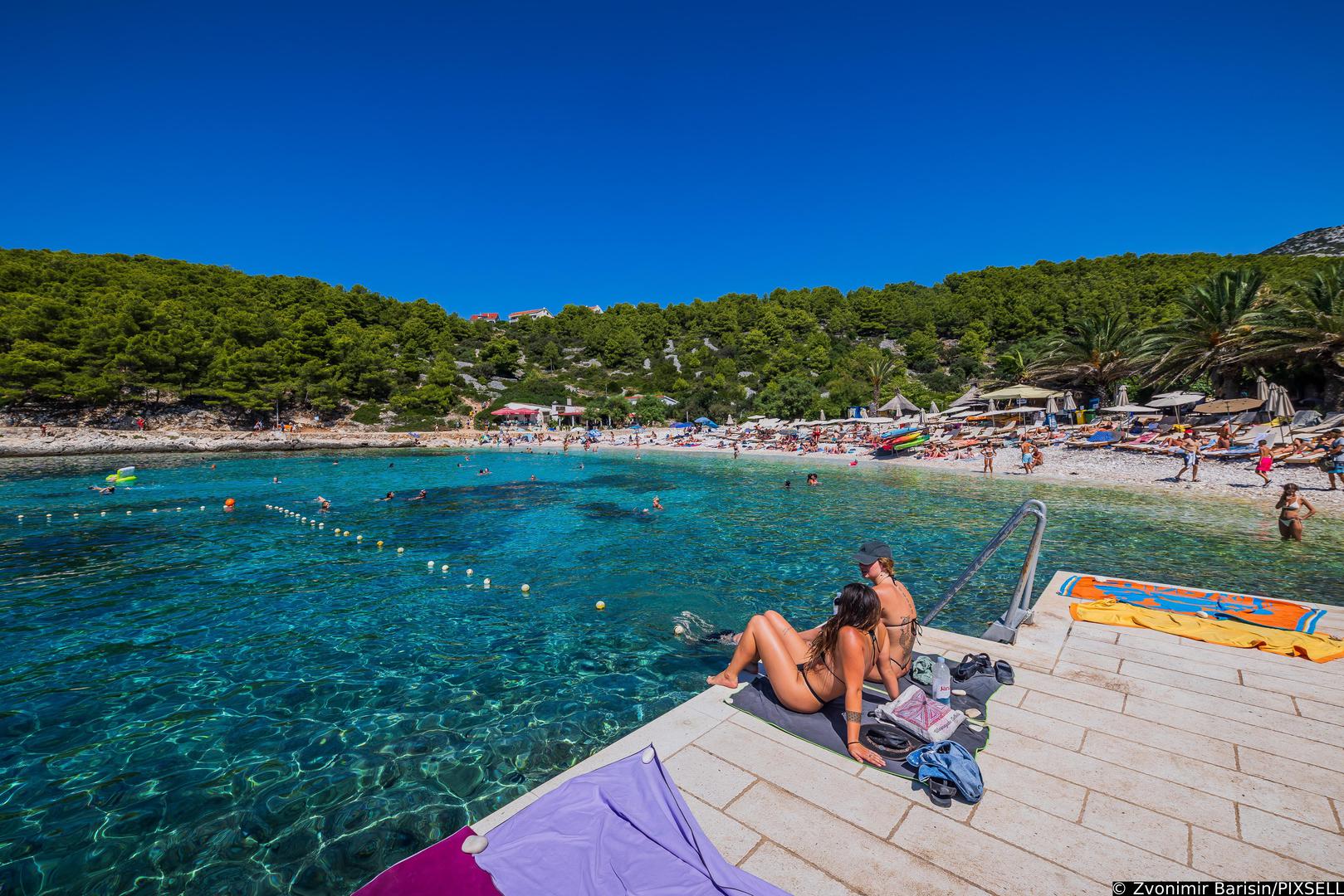 11.08.2023., Hvar - Uvala i svjetionik Pokonji Dol. 
Uvala koja se nalazi 30ak minuta od centra grada Hvara.  Photo: Zvonimir Barisin/PIXSELL