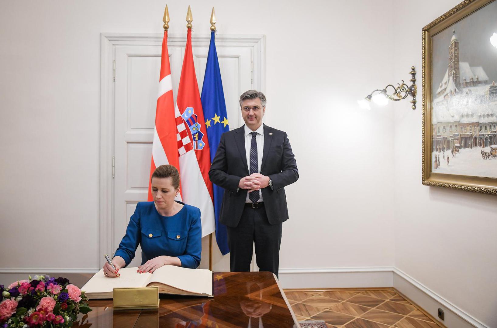 07.03.2023., Zagreb -  Predsjednica Vlade Kraljevine Danske, Mette Frederiksen upisala se u Zlatnu knjigu u Banskim dvorima uoci sastanka s predsjednikom Vlade RH Andrejom Plenkovicem. Photo: Josip Regovic/PIXSELL