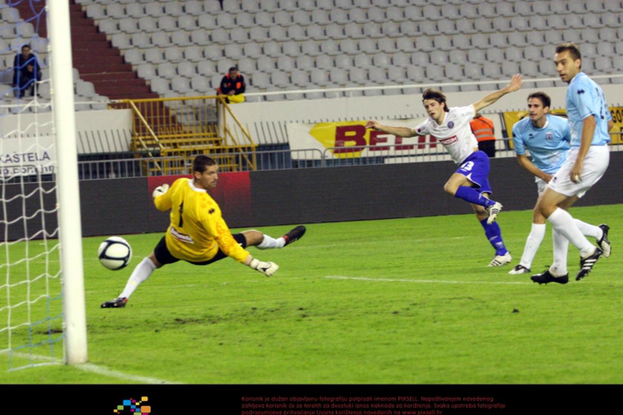 '26.10.2011.,Split-  Poljud- 1/8 zavsnice nogometnog kupa Hrvatske, HNK Hajduk - NK Karlovac. Ante Vukusic.  Photo: Ivana Ivanovic/PIXSELL'