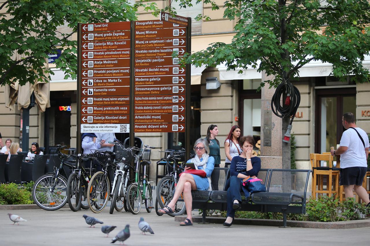 Turisti?ki putokazi za znamenitosti Grada Zagreba