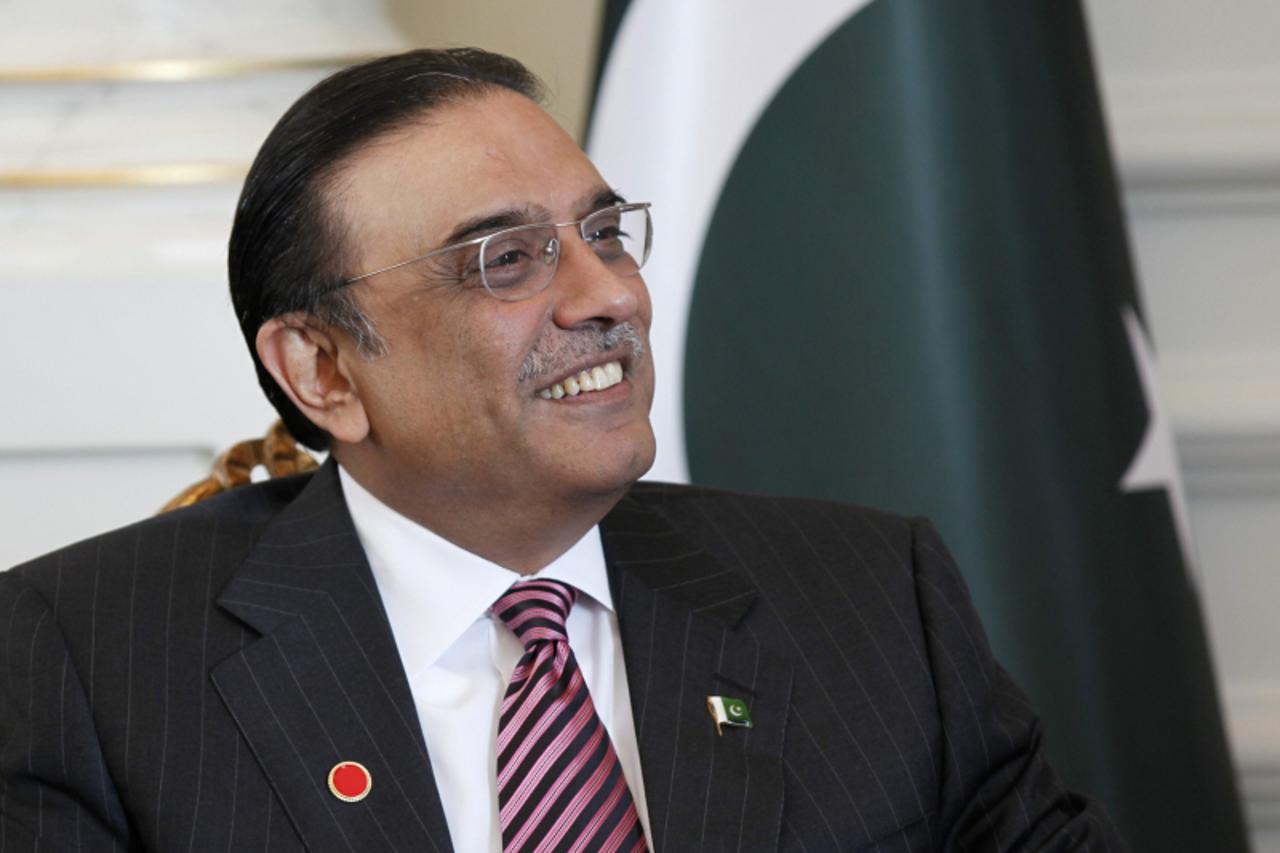 'Pakistan\'s President Asif Ali Zardari is seen during a meeting with his Turkish counterpart Abdullah Gul (not pictured) in Istanbul November 1, 2011. Turkey hopes talks it is hosting between the pre