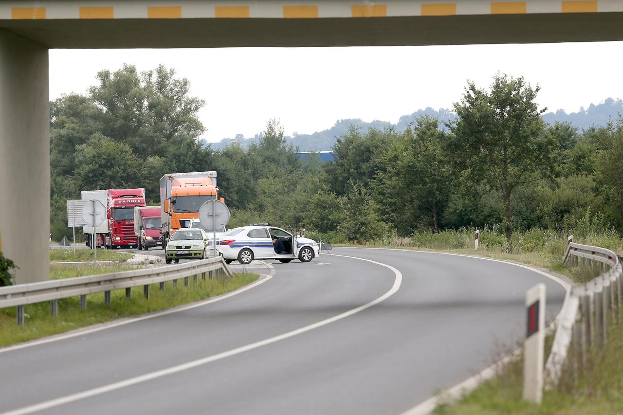 Nekoliko osoba ozlijeđeno u frontalnom sudaru na "staroj Zagorskoj"