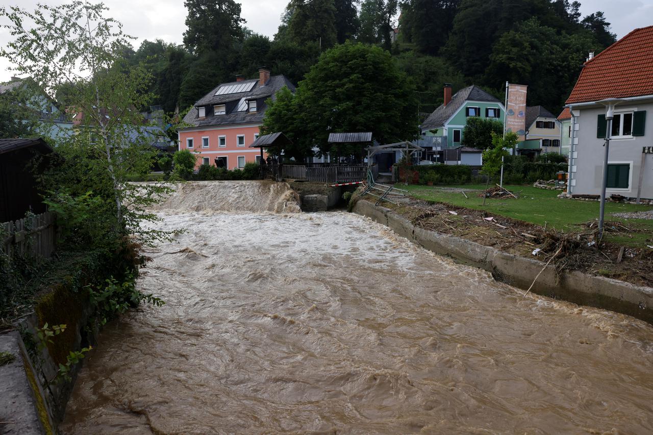 Heavy rain causes great damage in Austria