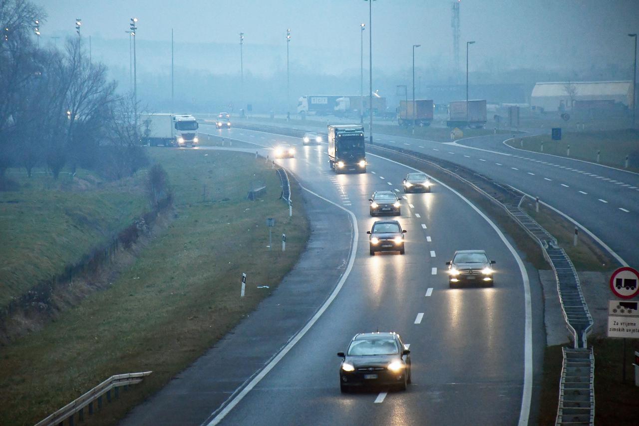 Slavonski Brod: Pojačan promet u poslijepodnevnim satima na autocesti A3 u smjeru Zagreba