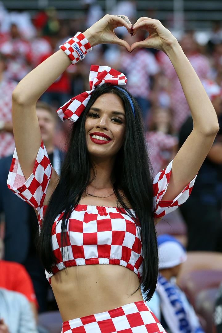 Vatreni su se okitili srebrom, a srce navijača osvojila je 26-godišnja Ivana Knöll koja je reprezentaciju pratila od Kalinjingrada do Moskve