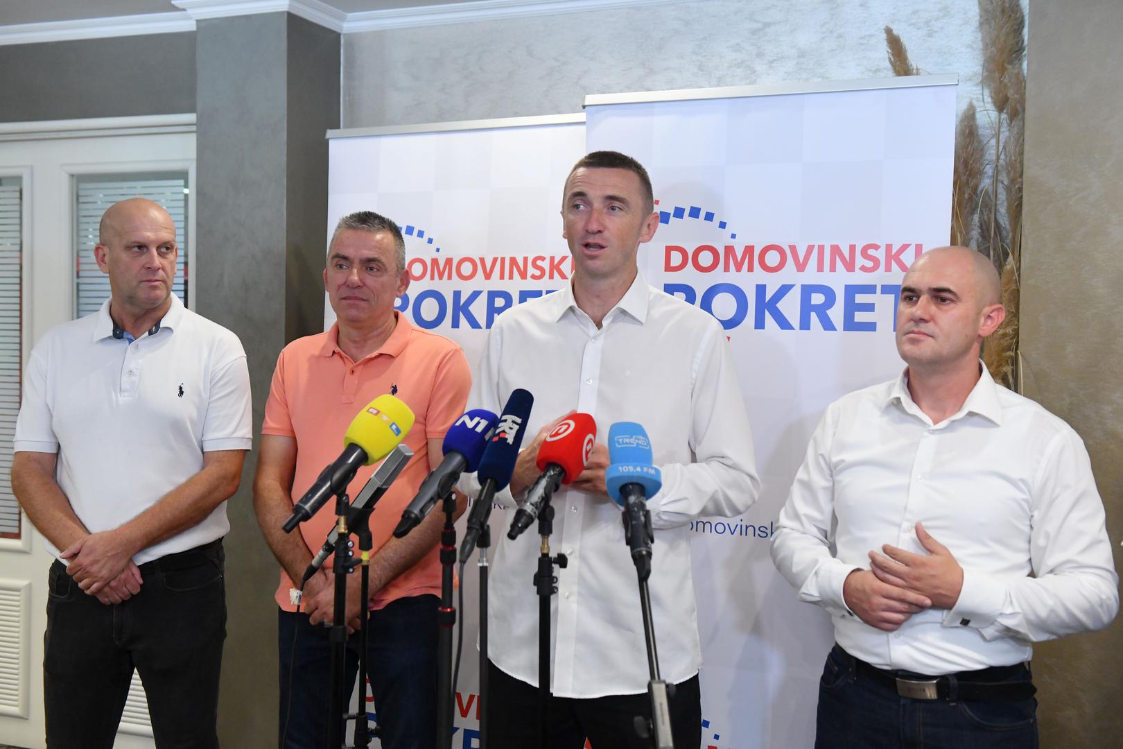 24.8.2024., Donji Zvecaj, Duga Resa - Zajednicko druzenje clanova Domovinskog pokreta u Restoranu "DP". Ivica Kukavica, Stipo Mlinaric, Ivan Penava,  Josip Dabro Photo: Josip Mikacic/PIXSELL