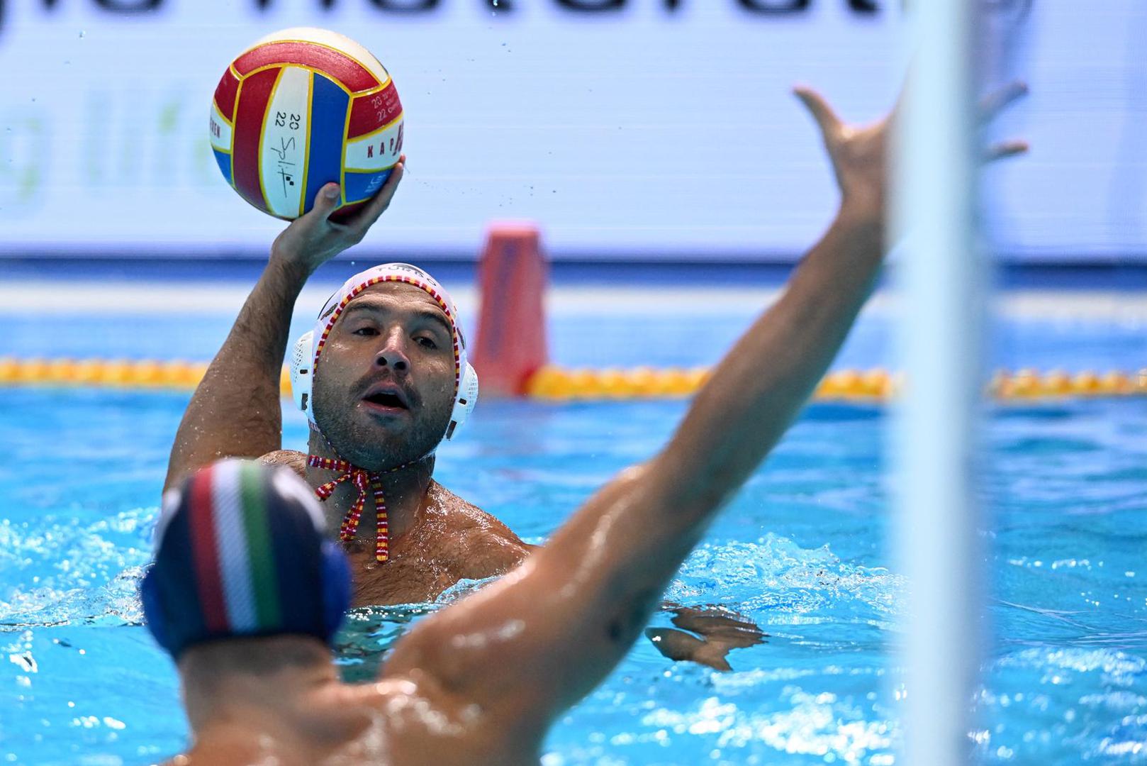 Felipe Perrone (37), naturalizirani Brazilac u sastavu Španjolske čiji je kapetan, inače korčulanski zet, igrat će večeras emotivnu utakmicu u bazenu u kojem je dvije godine (od 2015. do 2017.) branio boje Juga