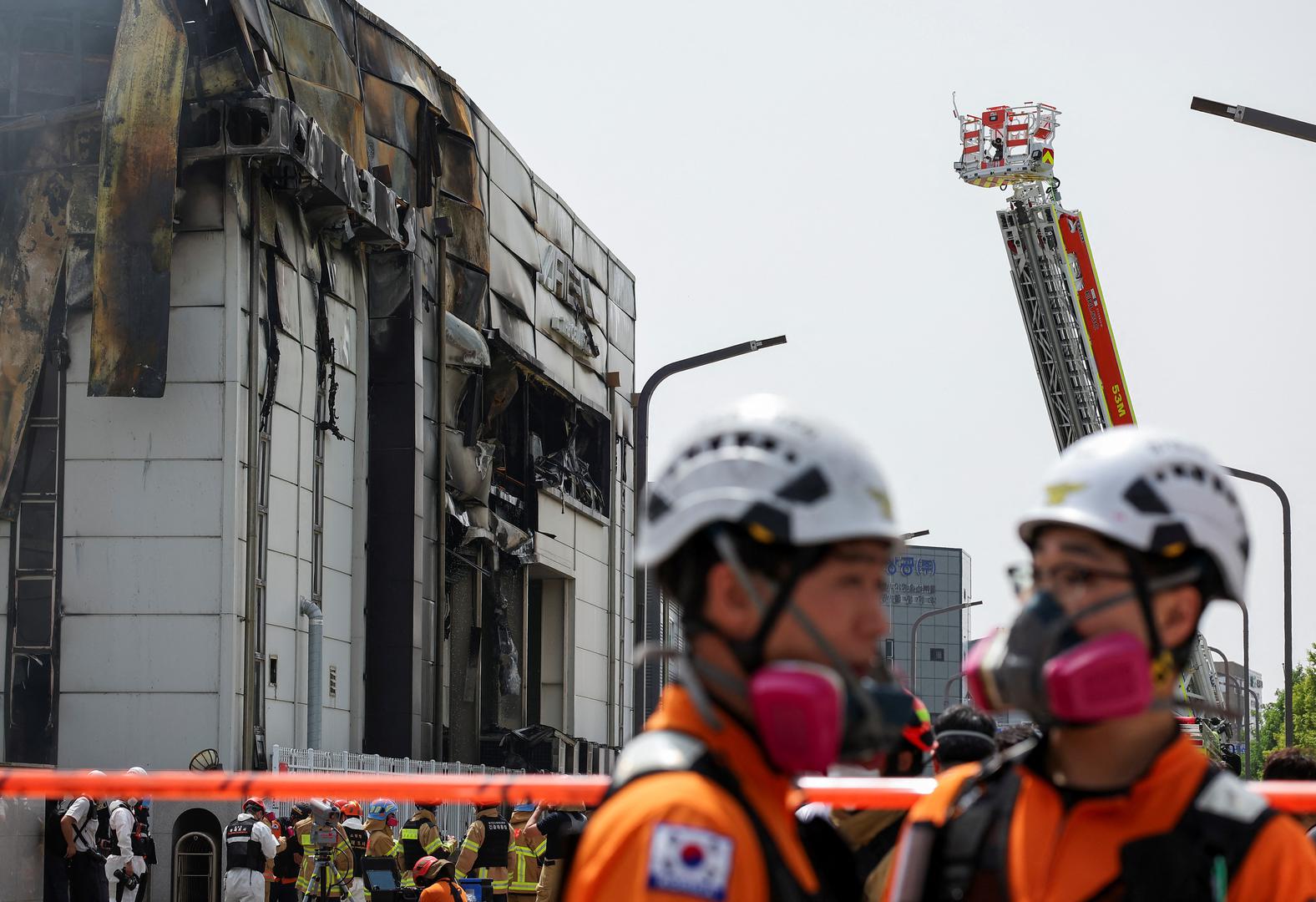 Emergency personnel work at the site of a deadly fire at a battery factory in Hwaseong, South Korea, June 24, 2024. REUTERS/Kim Hong-ji Photo: KIM HONG-JI/REUTERS