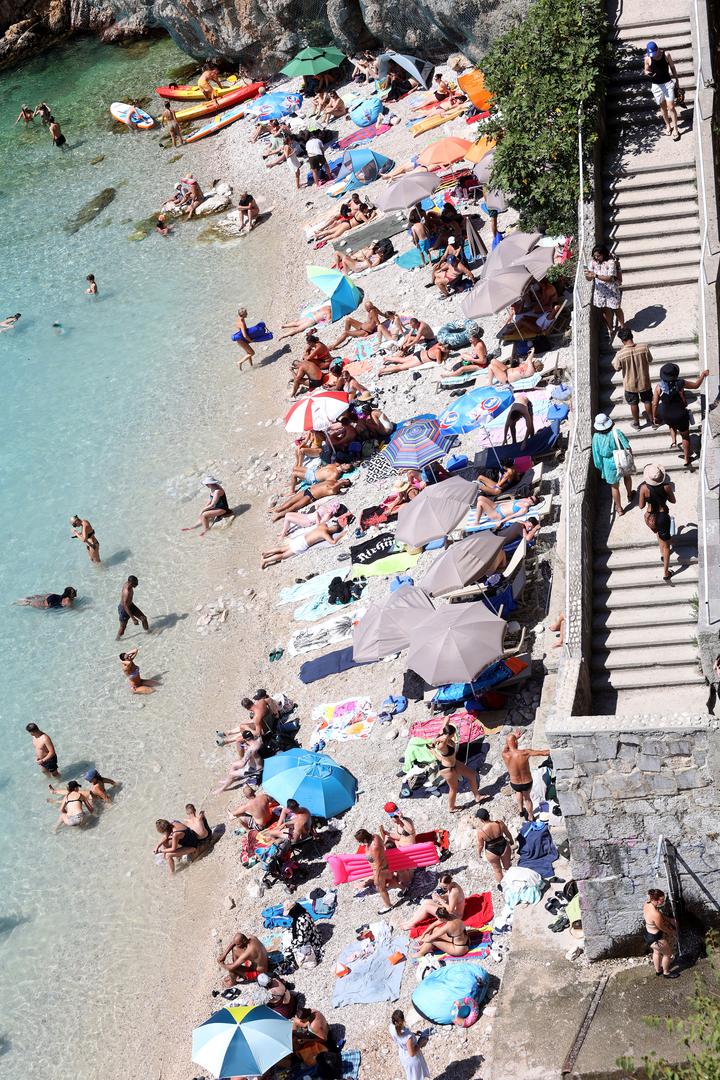 Ta tri faktora kad se poklope znače samo jedno - gužvu na plažama