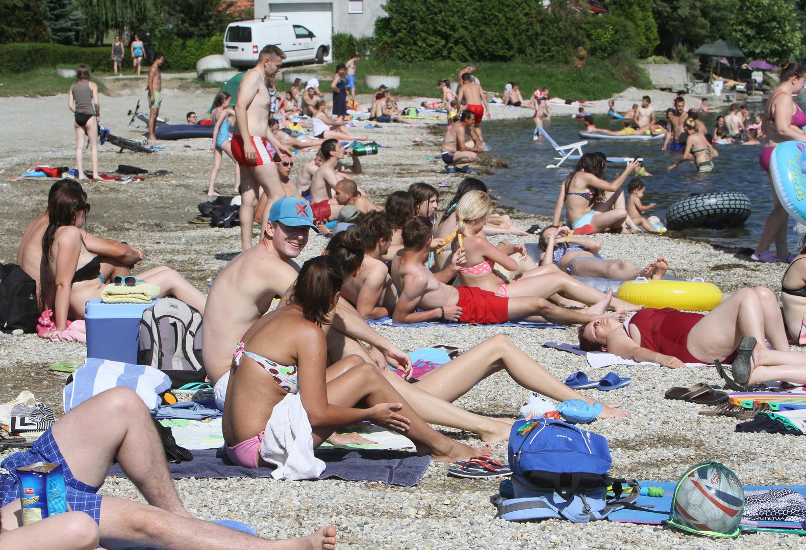 Koprivnica - Šoderica - Jezero koje se nalazi blizu Koprivnice. Uređene plaže, dosta zabave i predstave poziv su koji se ne odbija. 