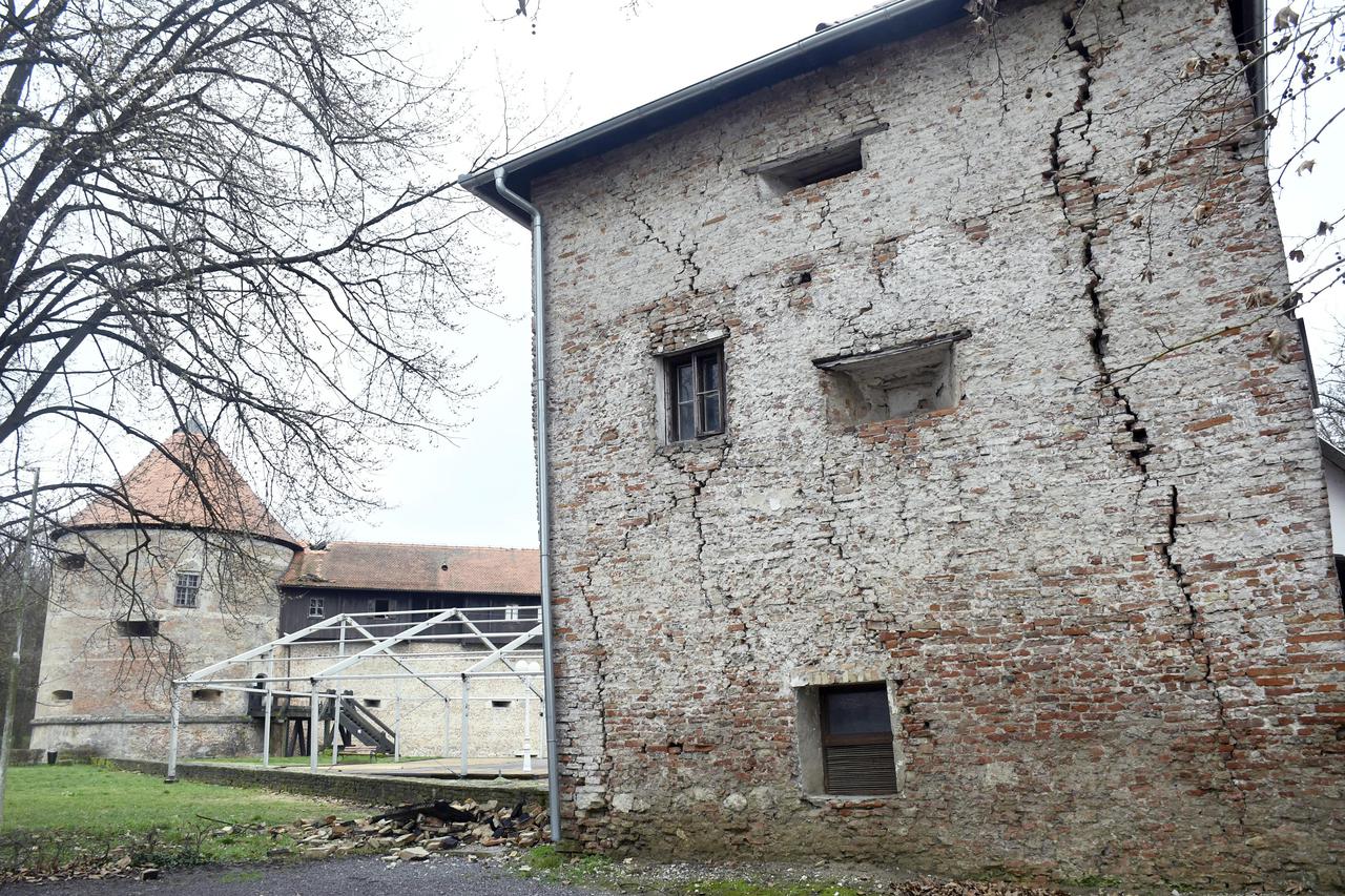 Sisak: Štete od potresa na utvrdi Stari grad