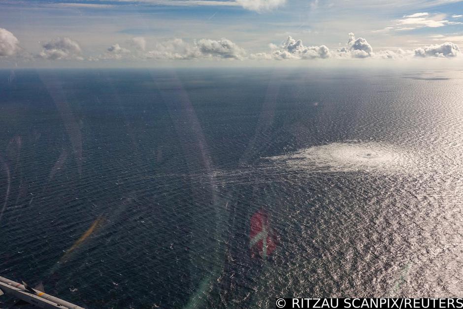 Gas leak at Nord Stream 2 as seen from the Danish F-16 interceptor on Bornholm