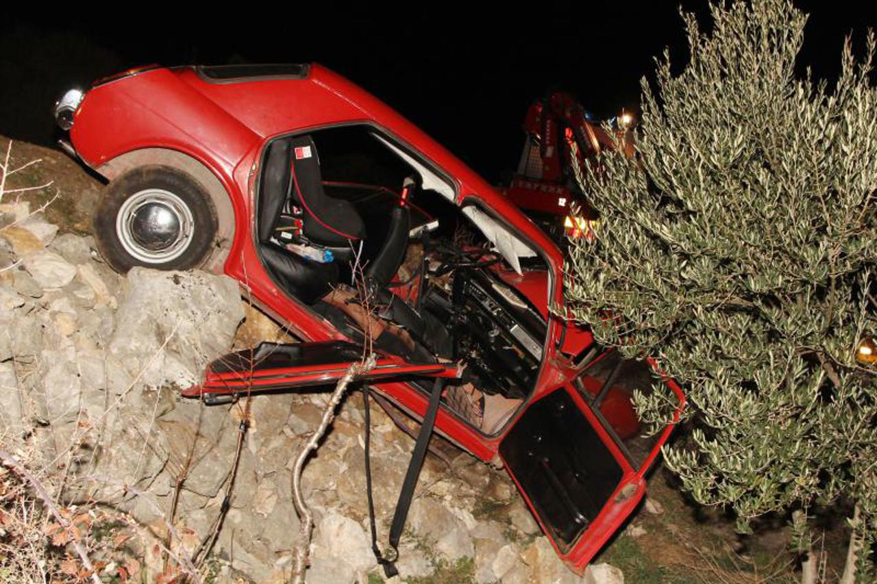 U prometnoj nesreći ozljeđeno šest osoba (1)