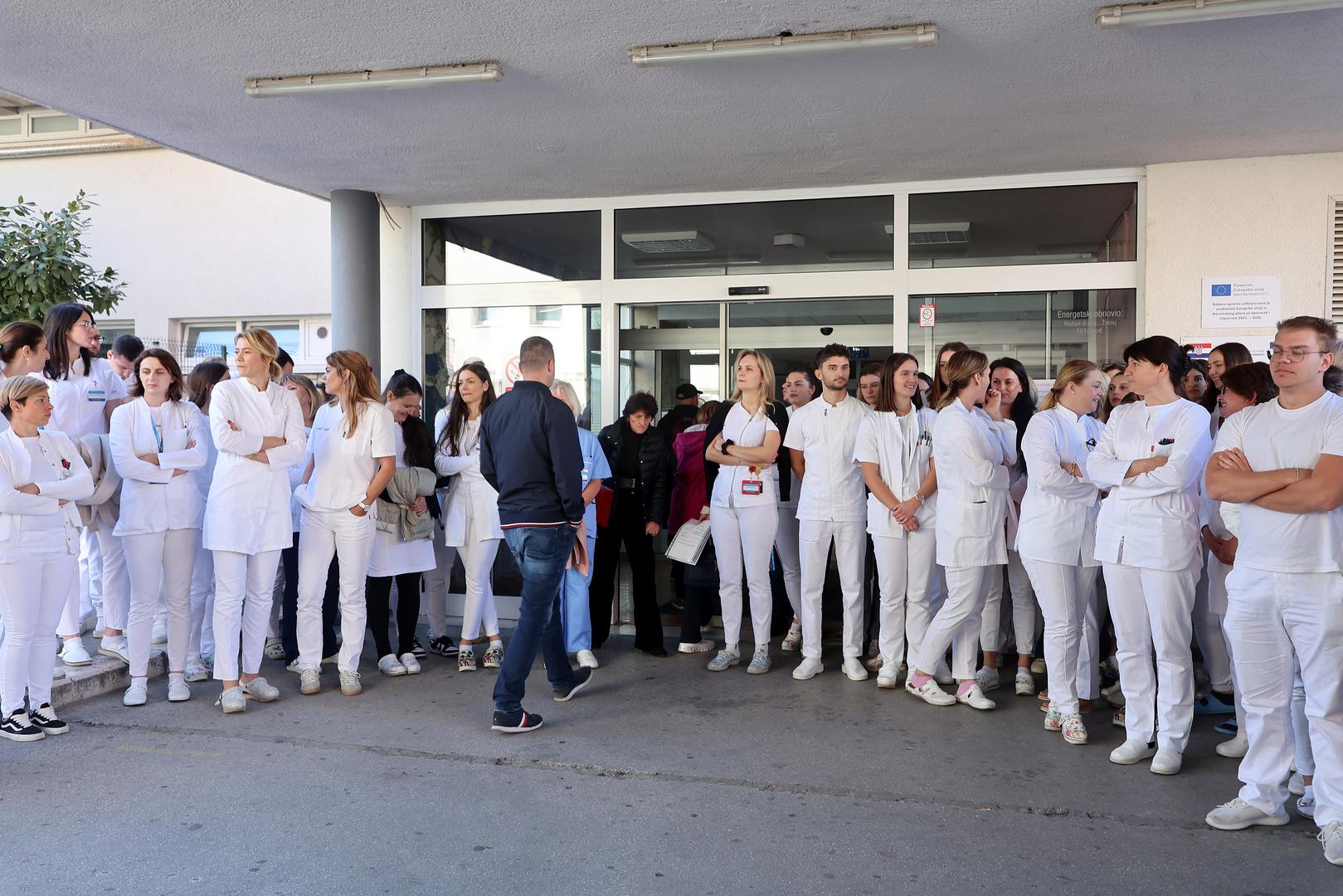 11.11.2024., Split - Ispred KBC-a Split odrzana je konferencija za medije sindikalnih povjerenika sindikata Zajedno o strajku u zdravstvenim ustanovama u Hrvatskoj koji je poceo danas. Photo: Ivana Ivanovic/PIXSELL