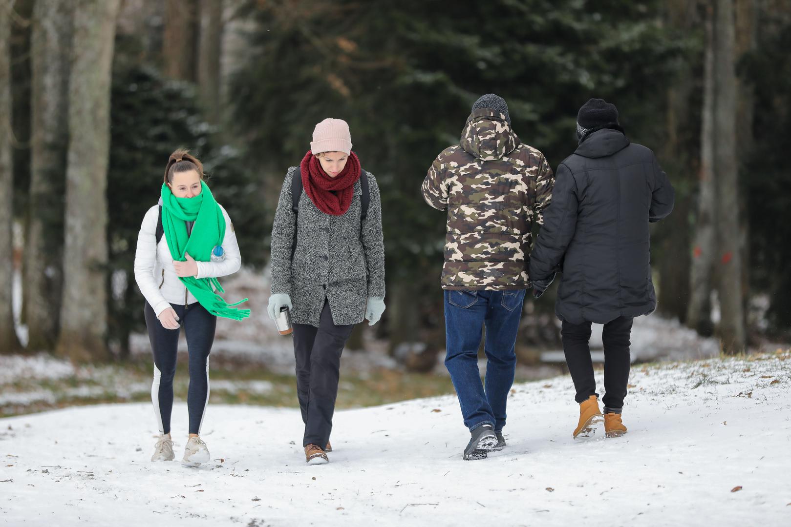 25.11.2023.,Zagreb,Sljeme - Prvi ovosezenski snijeg na Sljemenu.
Photo: Jurica Galoic/PIXSELL Photo: Jurica Galoic/PIXSELL