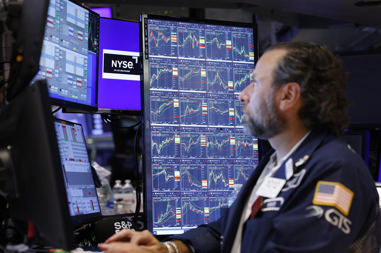 Closing Bell at the NYSE in New York