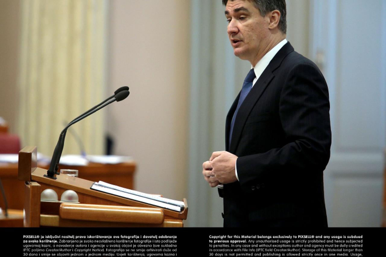 '24.09.2013., Zagreb - Predsjednik Vlade RH Zoran Milanovic podnio je Hrvatskom saboru prvo godisnje izvjesce Vlade Republike Hrvatske. Photo: Patrik Macek/PIXSELL'