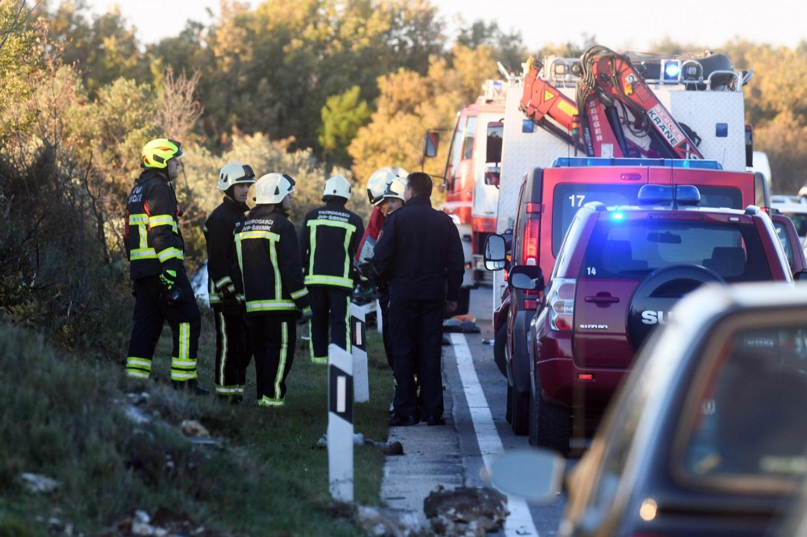 30.11.2020., Sibenik - U prometnoj nesreci na cesti D-8 jedna osoba je smrtno stradala, a dvije su ozlijedjene.
Photo: Hrvoje Jelavic/PIXSELL