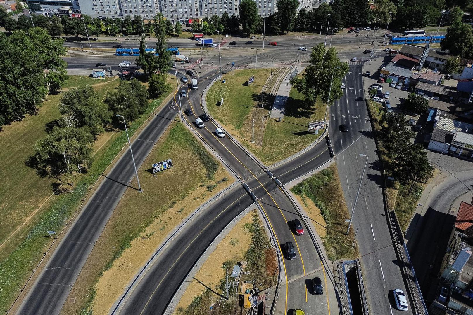 A kada početkom sljedeće godine Jadranski zasja u novom ruhu, radovi se sele na Most slobode.