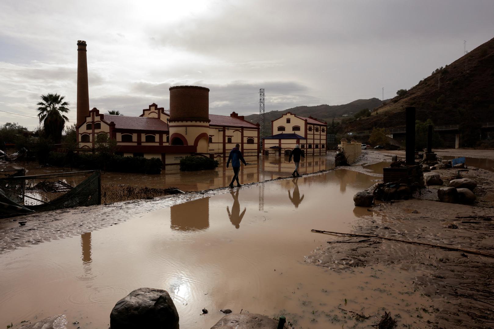 Velike poplave posebno su zahvatile regiju Valenciju, gdje su bujice prouzročile kaos na prometnicama.