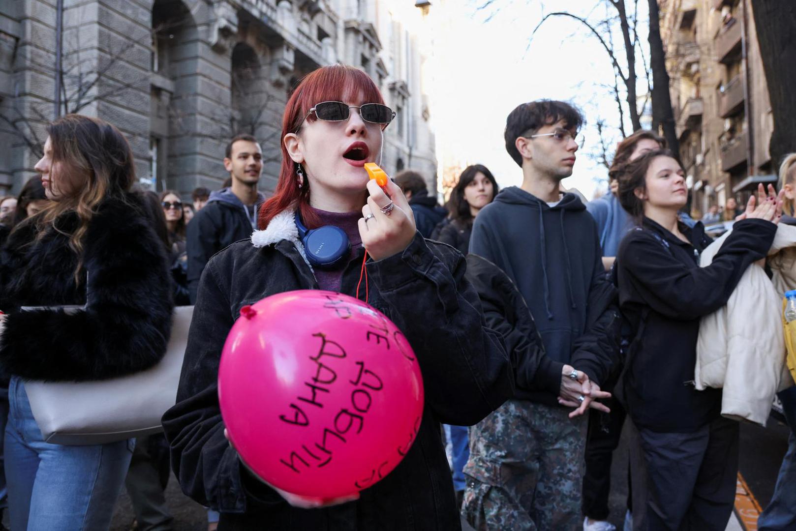 Students block the road, during a protest against alleged major election law violations in the Belgrade city and parliament races, in Belgrade, Serbia, December 25, 2023. REUTERS/Zorana Jevtic Photo: ZORANA JEVTIC/REUTERS